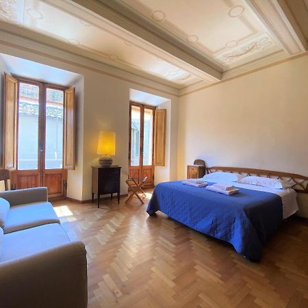 La Fonte-With Balcony Close By Piazza Del Campo Σιένα Εξωτερικό φωτογραφία