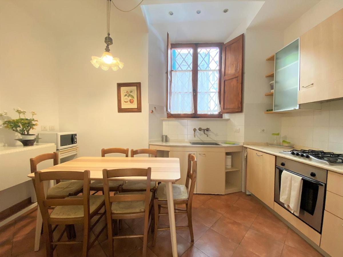 La Fonte-With Balcony Close By Piazza Del Campo Σιένα Εξωτερικό φωτογραφία